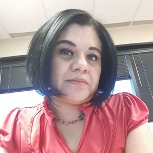 Meet your Posher, Eva